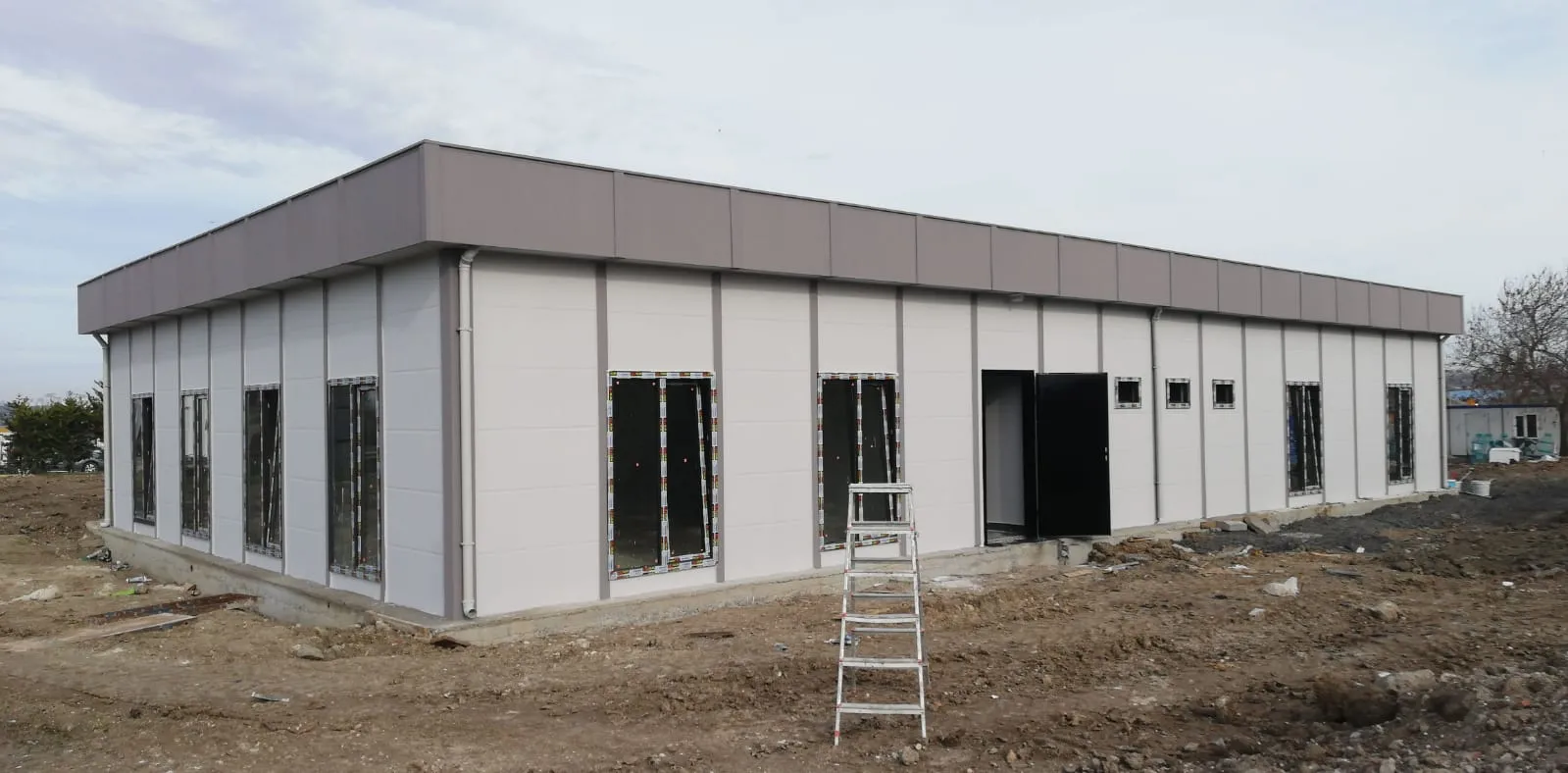 Yuksek Tavanlı Depo Ve Fabrika Yapılar